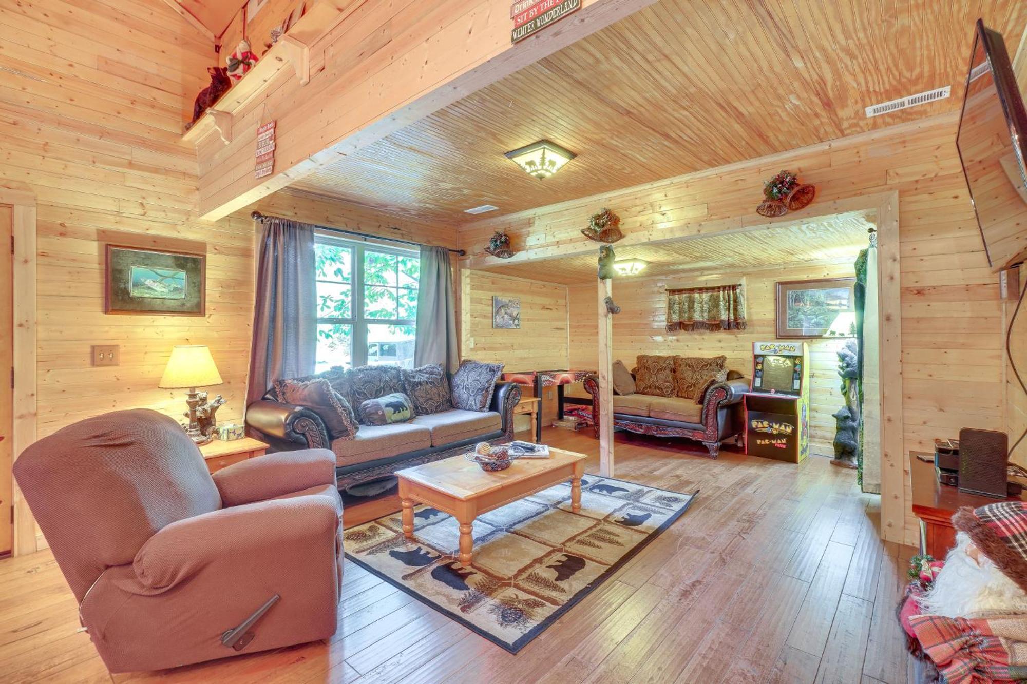 Just Fur Relaxin Sevierville Cabin With Hot Tub! Dış mekan fotoğraf